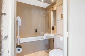 ibis Styles Annecy Centre Gare - photo 13