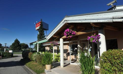 Fasthotel Annecy - photo 1